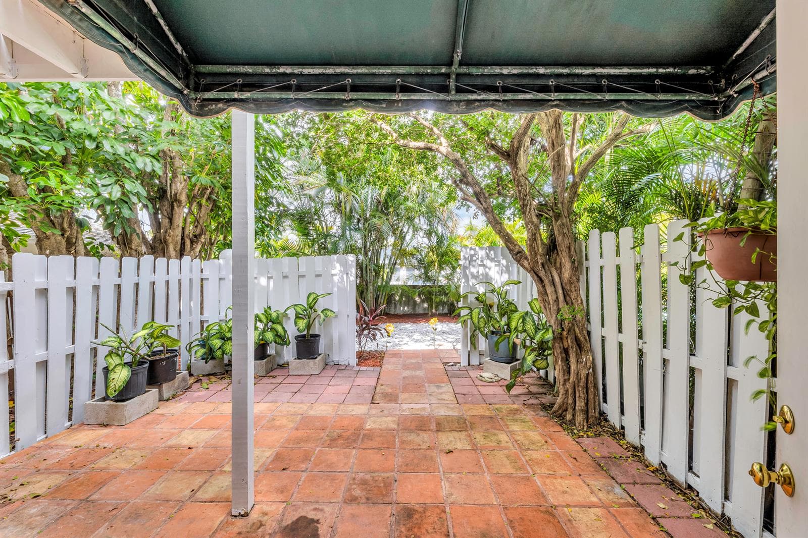 1912 NE 6th Street, Deerfield Beach, FL 33441 photo 5