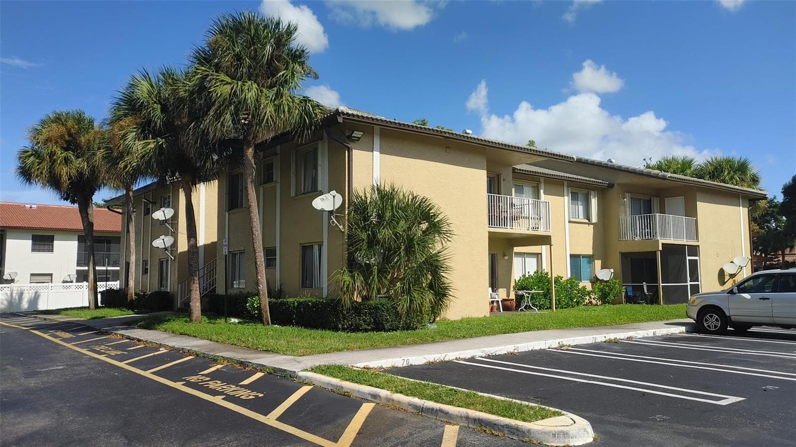 11585 NW 44th Street # 11585, Coral Springs, FL 33065 photo 2