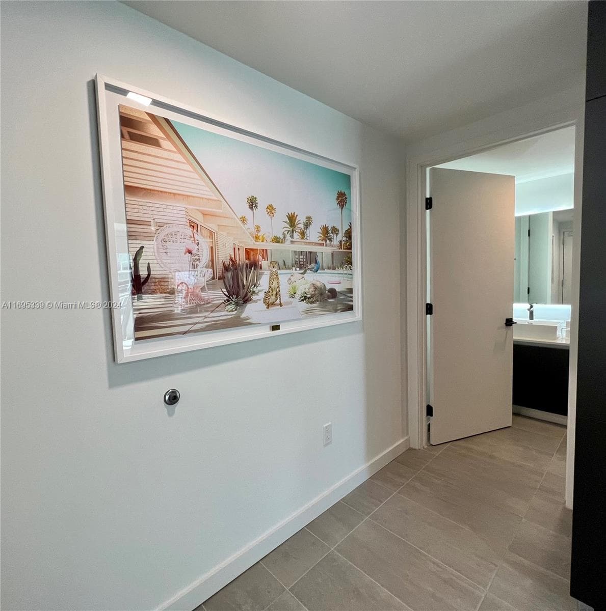 227 NE 2nd St # 2613, Miami, FL 33132 photo 5