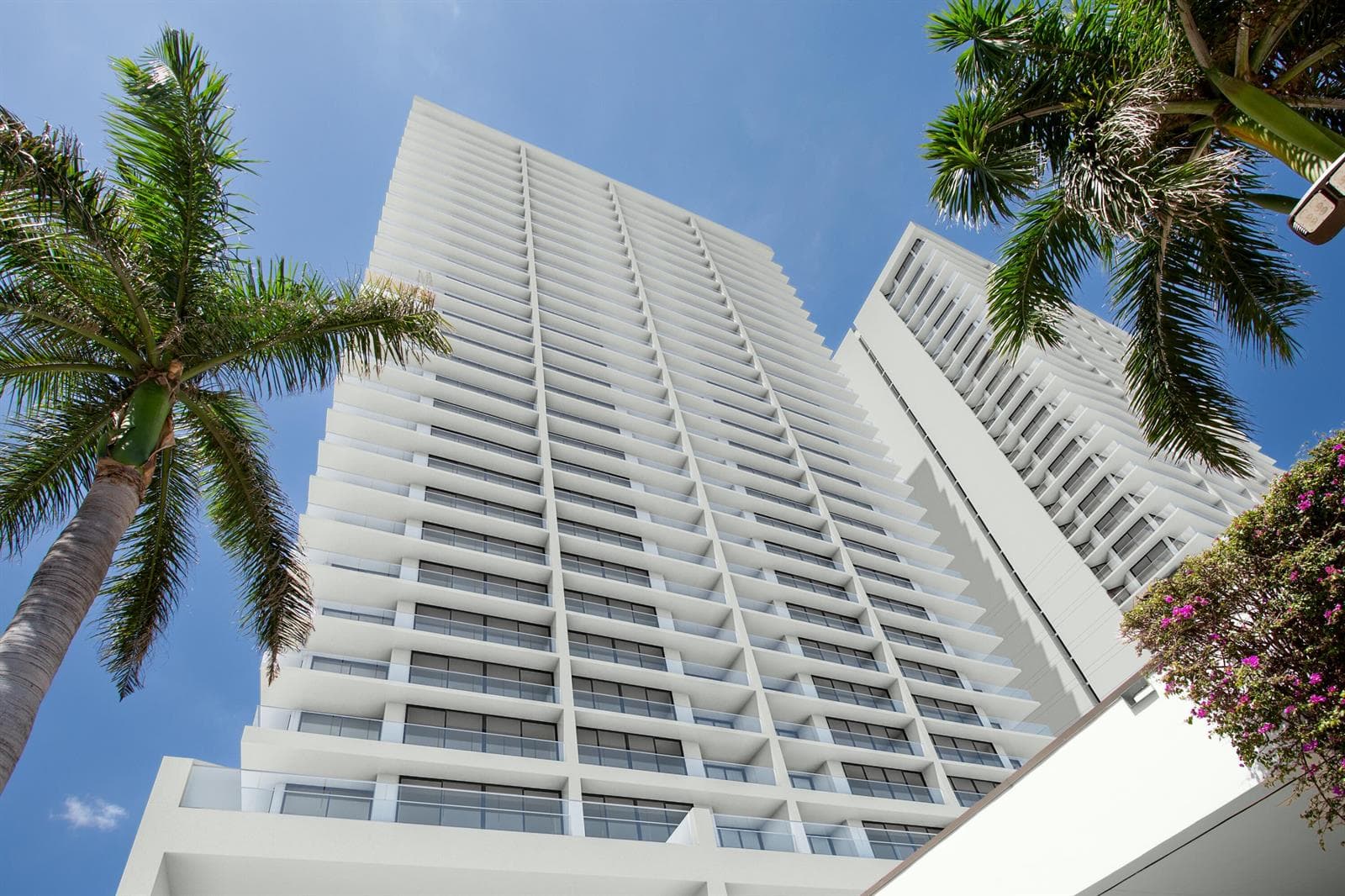 529 S Flagler Drive # Th3g, West Palm Beach, FL 33401 photo 2