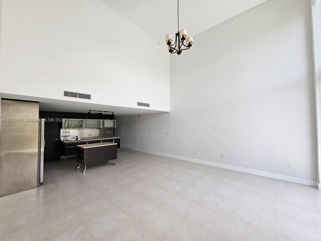 6000 Collins Ave # 528, Miami Beach, FL 33140 photo 4