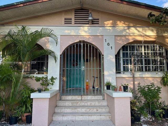 161 NW 35th St, Miami, FL 33127 photo 2