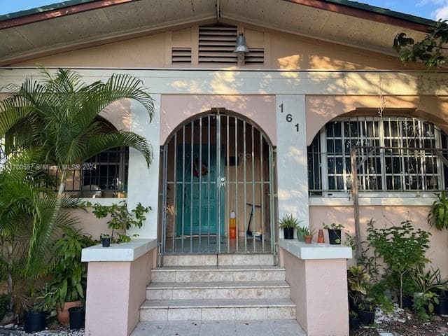 161 NW 35th St, Miami, FL 33127 photo 2