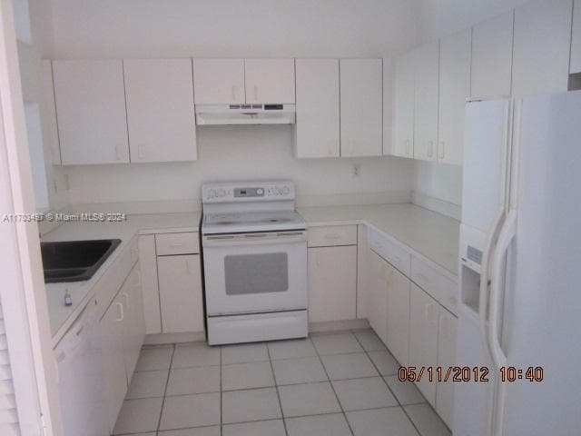 20820 San Simeon Way # 26-G, Miami, FL 33179 photo 5