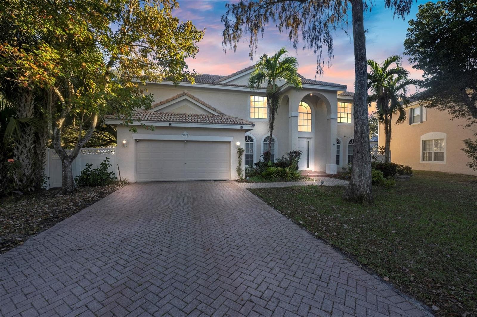 9526 NW 52nd Place, Coral Springs, FL 33076 photo 2