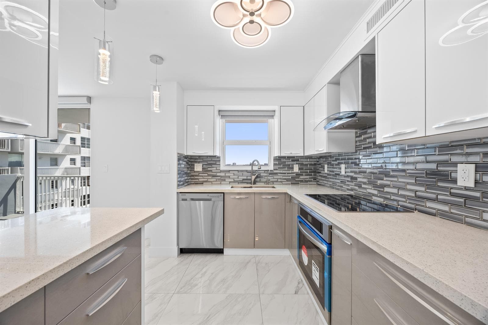 137 Golden Isles Drive # 914, Hallandale Beach, FL 33009 photo 2