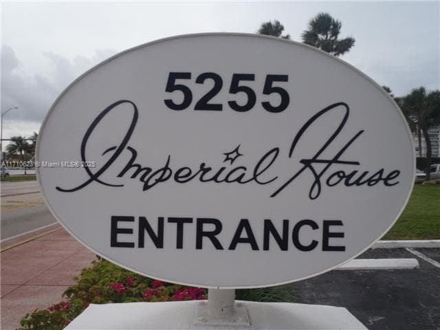 5255 Collins # 1A, Miami Beach, FL 33140
