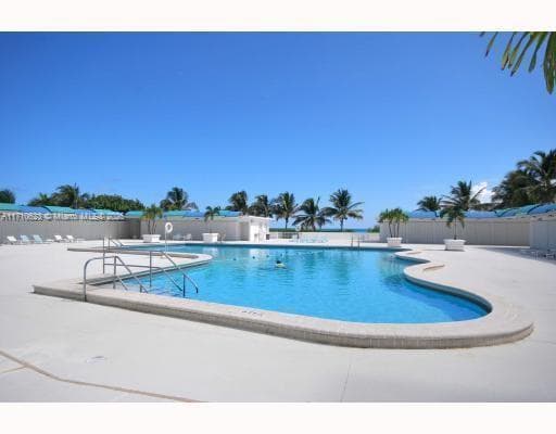 5255 Collins # 1A, Miami Beach, FL 33140 photo 5