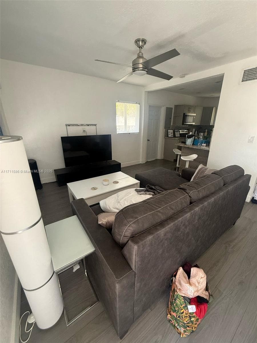 241 NW 34th Ter, Miami, FL 33127 photo 3