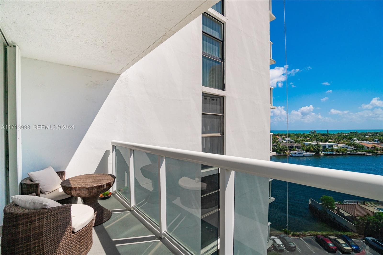 20515 E Country Club Dr # 1048, Aventura, FL 33180 photo 4