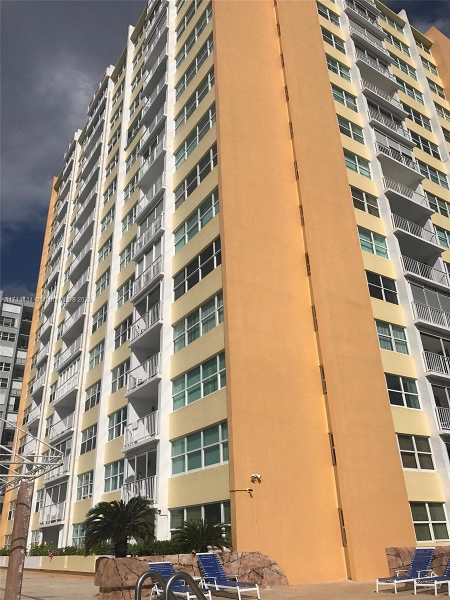 1410 S Ocean Dr # 804, Hollywood, FL 33019