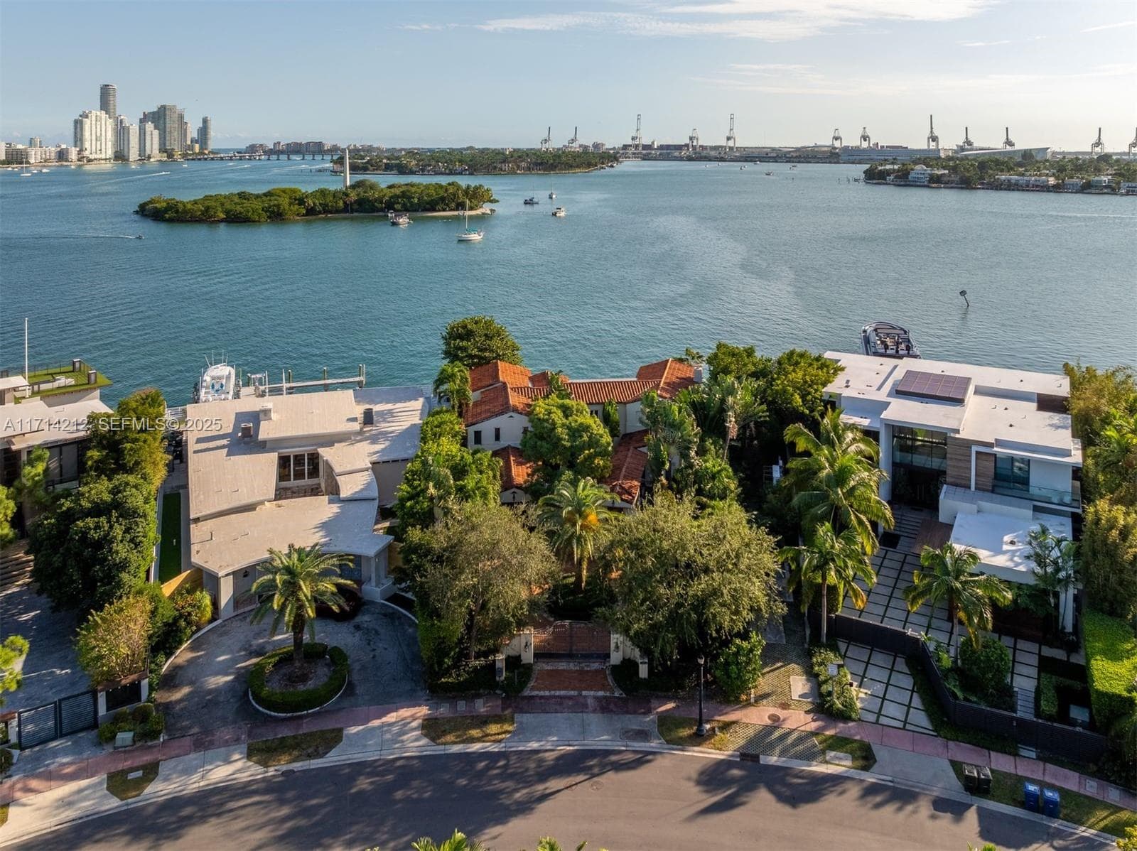 11 E Rivo Alto Dr, Miami Beach, FL 33139 photo 3