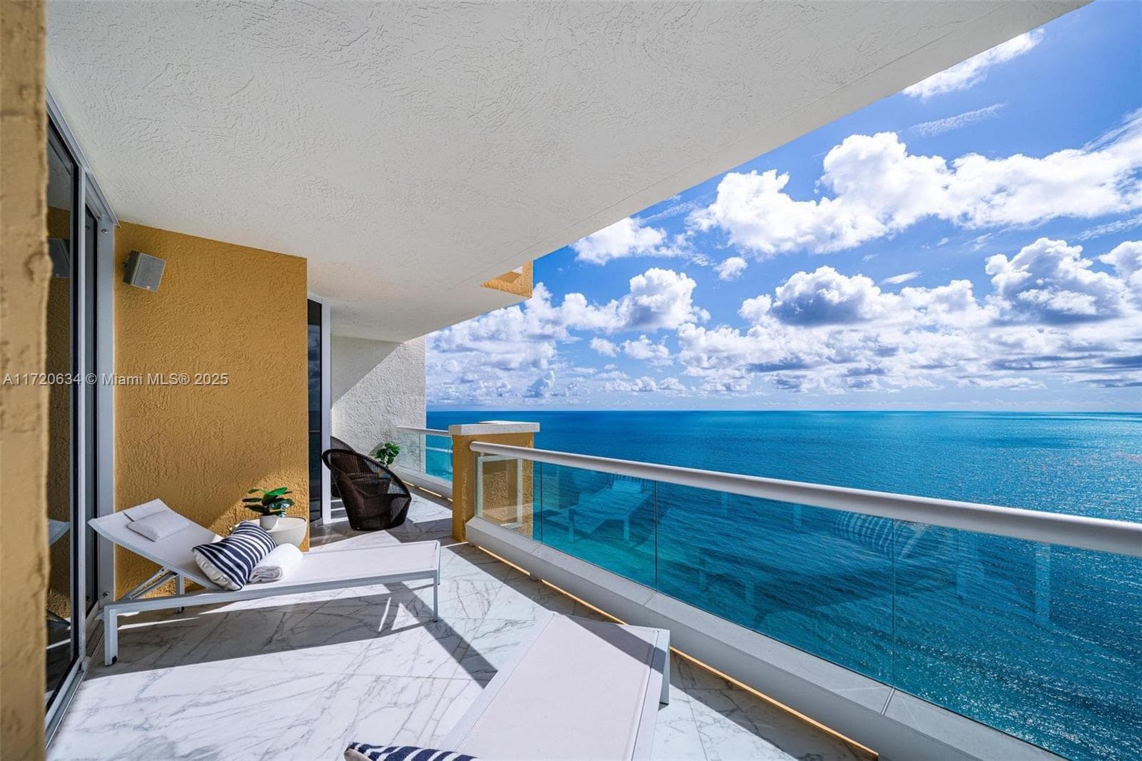 17875 Collins Ave # 2602, Sunny Isles Beach, FL 33160 photo 2