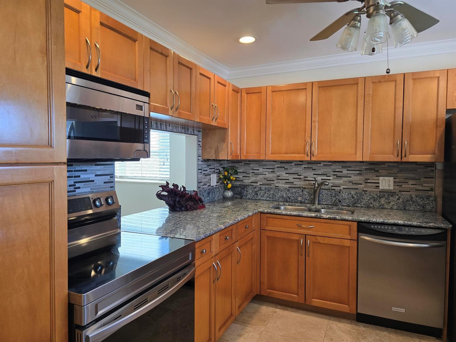 121 Lake Gloria Drive, West Palm Beach, FL 33411 photo 5