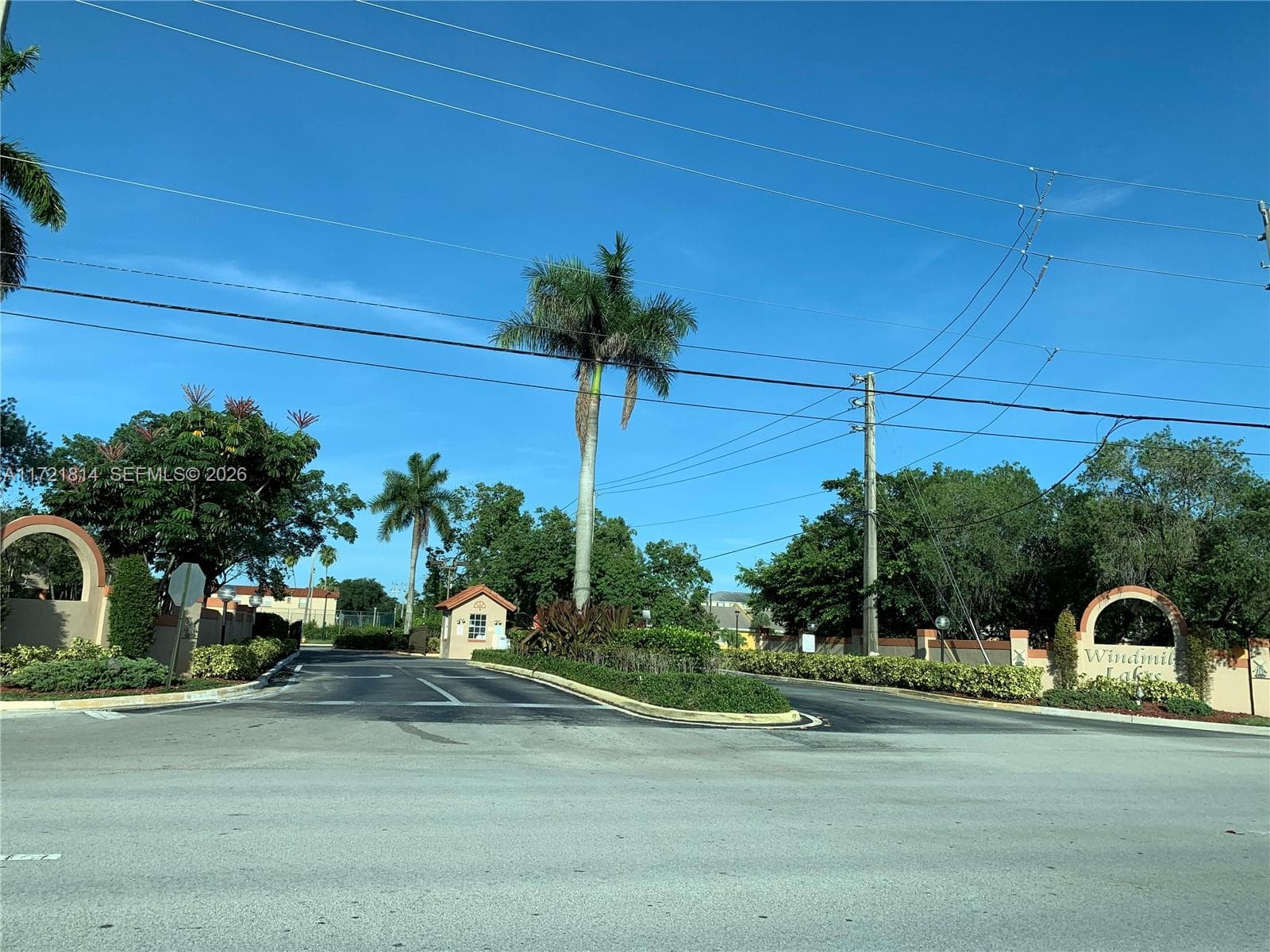 8710 SW 3rd St # 104, Pembroke Pines, FL 33025 photo 2