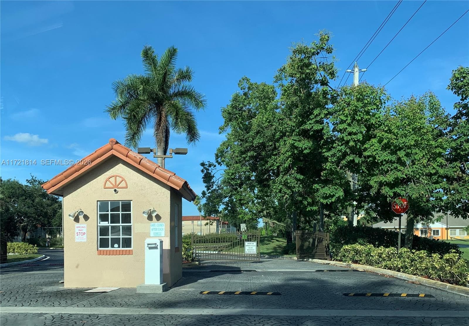 8710 SW 3rd St # 104, Pembroke Pines, FL 33025 photo 3
