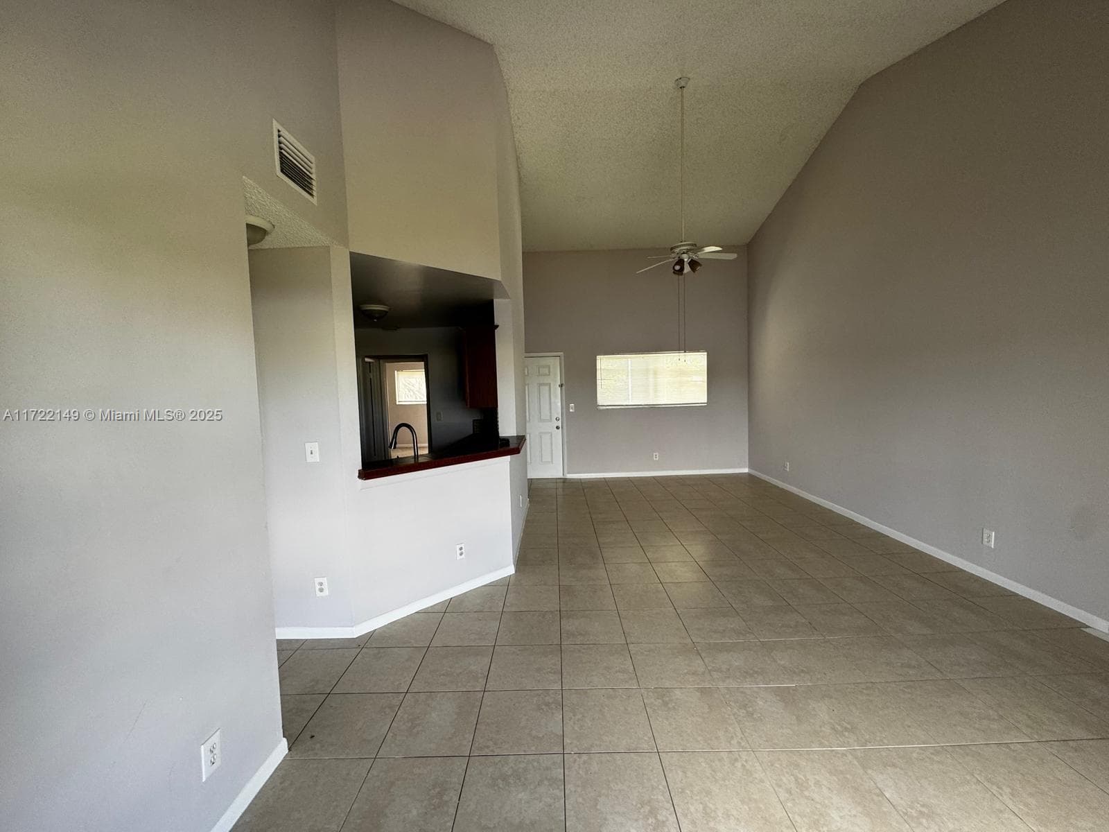 3437 NW 44th St # 208, Oakland Park, FL 33309 photo 2