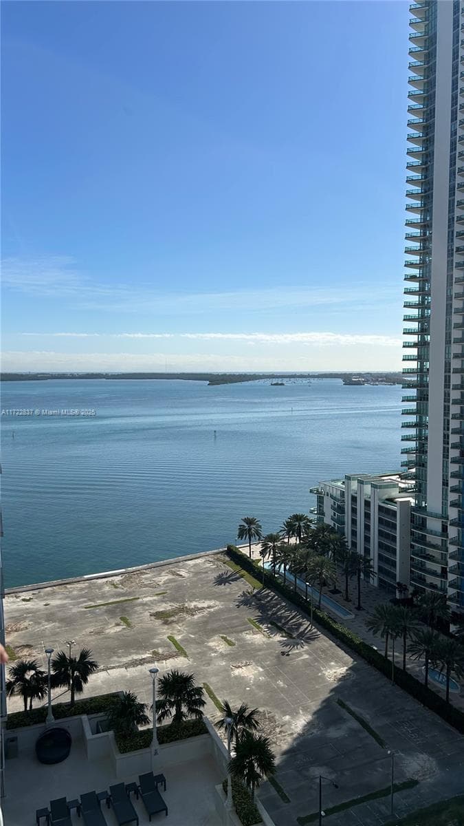 1200 Brickell Bay Dr # 2007, Miami, FL 33131