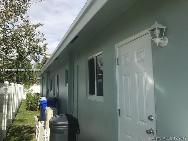 1231 NE 23rd Ave, Pompano Beach, FL 33062 photo 3