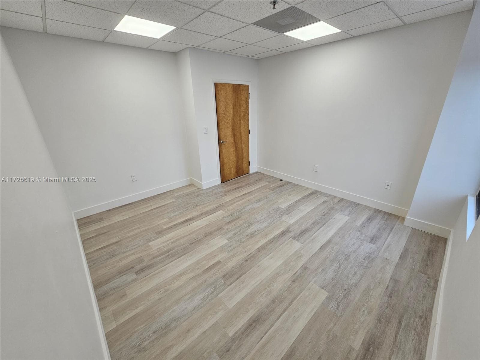 12550 Biscayne Blvd # 800-4, North Miami, FL 33181 photo 2