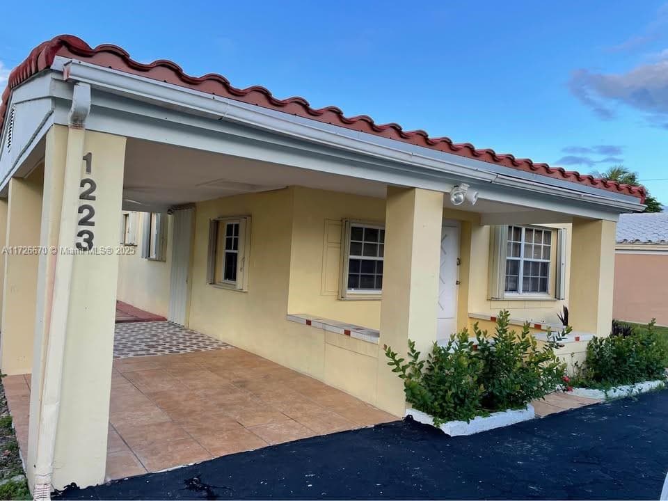 1223 NE 181st St, North Miami Beach, FL 33162 photo 2