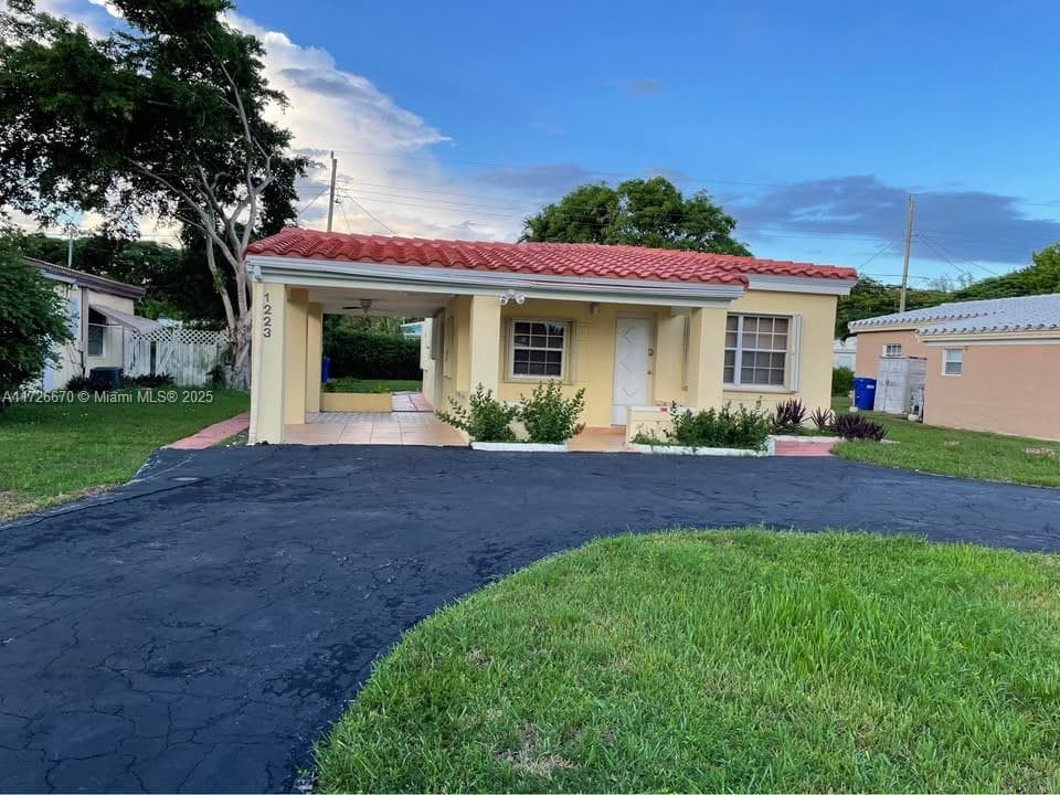 1223 NE 181st St, North Miami Beach, FL 33162 photo 3