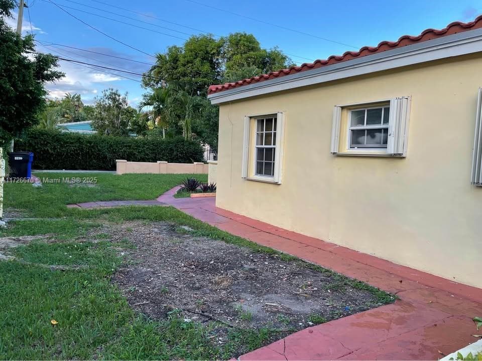 1223 NE 181st St, North Miami Beach, FL 33162 photo 4
