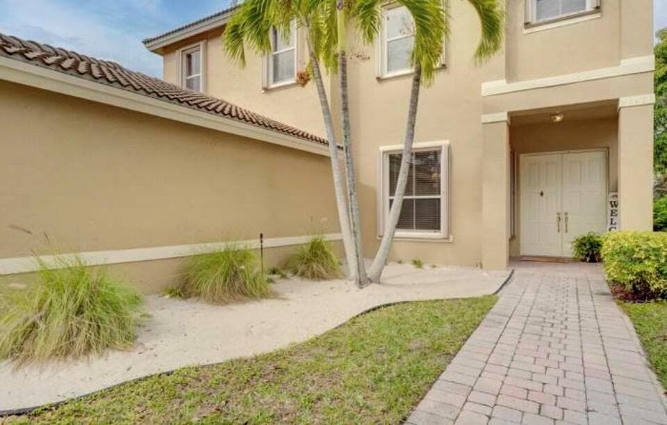 5012 Victoria Circle, West Palm Beach, FL 33409 photo 5