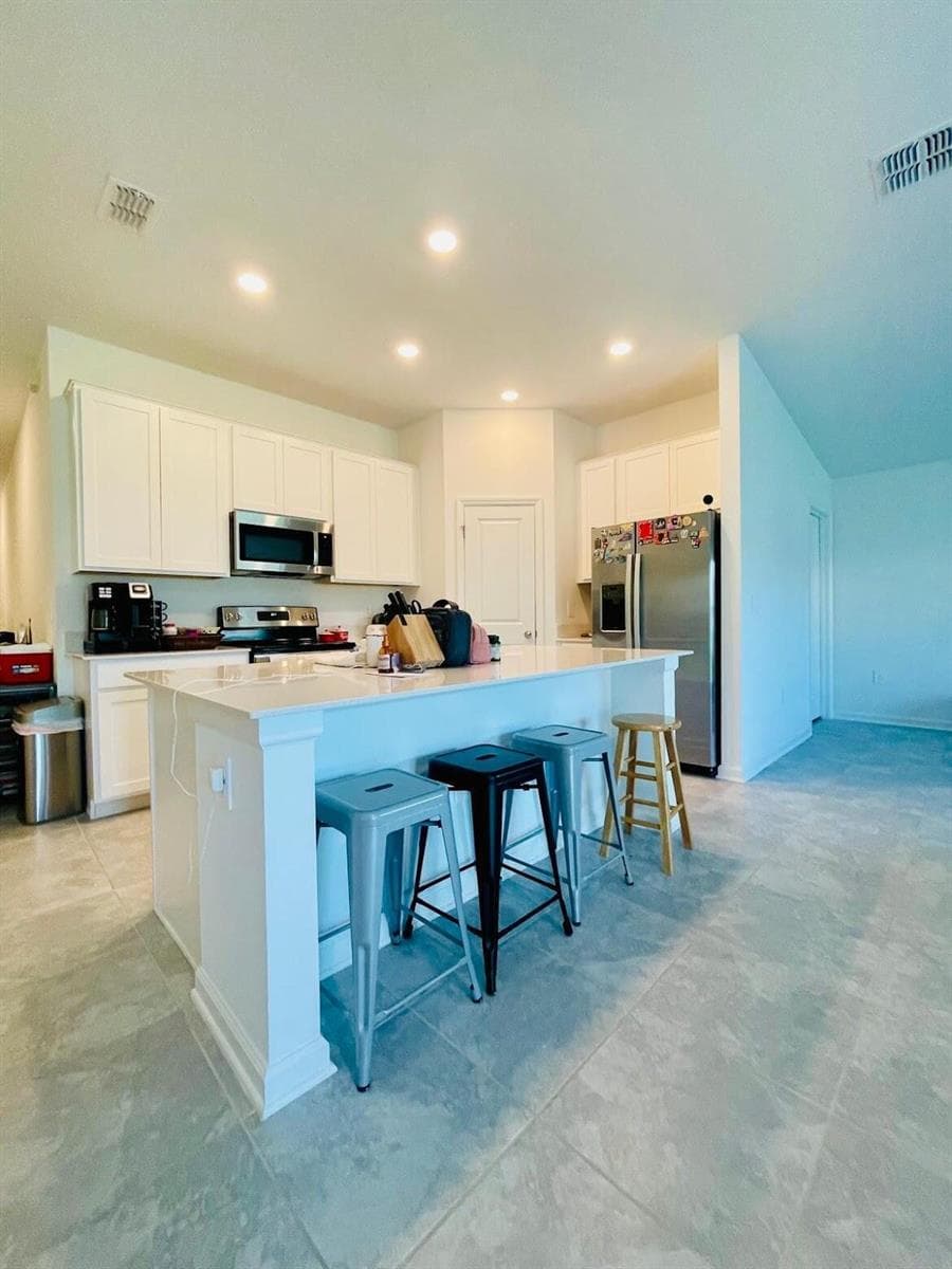 639 Daring Drive, Davenport, FL 33837 photo 4