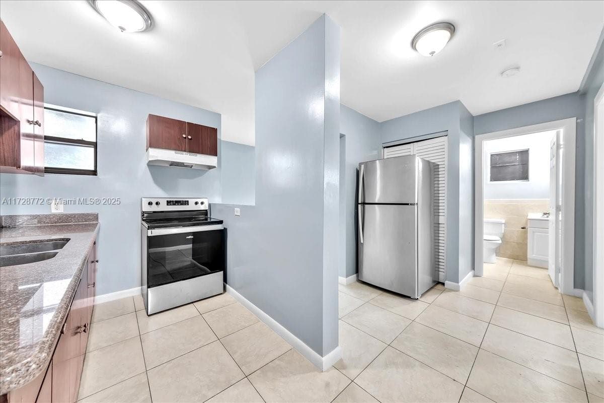 365 NW 8th St # 211, Miami, FL 33136