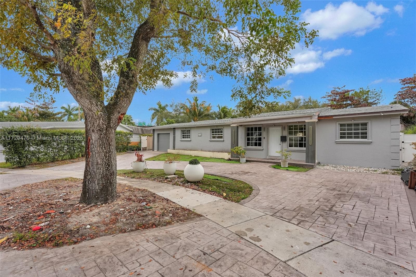 18600 NE 7th Ct, North Miami Beach, FL 33179 photo 3