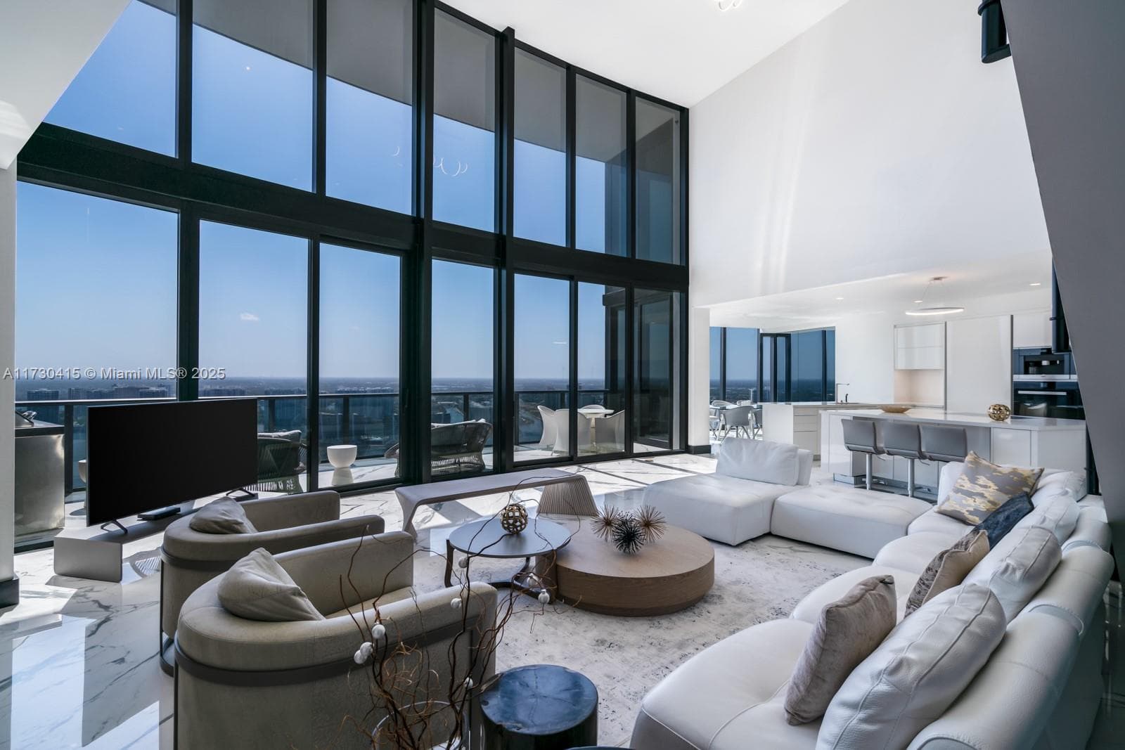 18555 Collins Ave # 4203, Sunny Isles Beach, FL 33160 photo 2