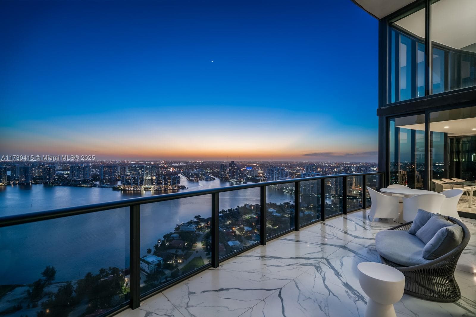18555 Collins Ave # 4203, Sunny Isles Beach, FL 33160 photo 4