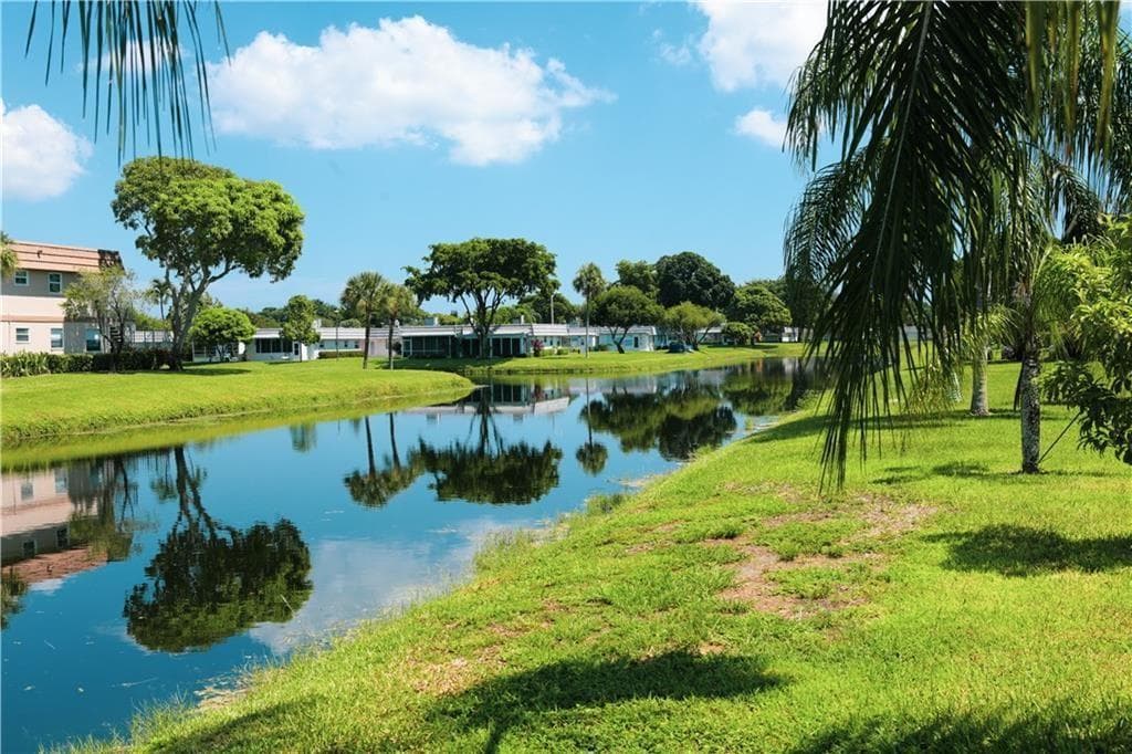 286 Monaco F # F, Delray Beach, FL 33446 photo 3