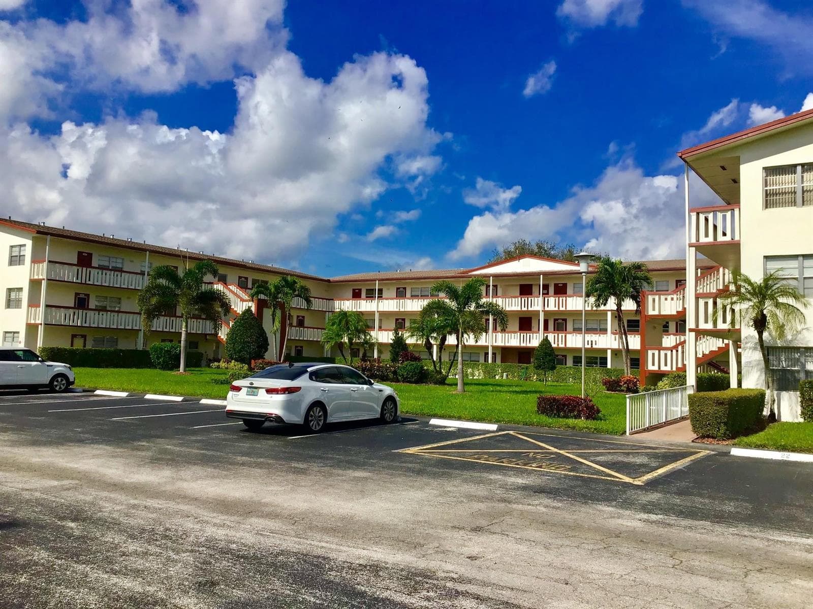 336 Brighton H # 336, Boca Raton, FL 33434 photo 2