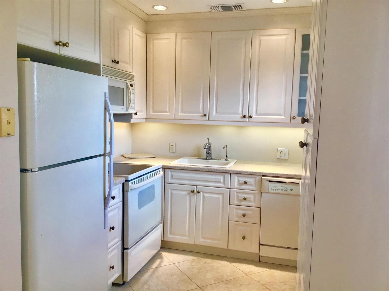 336 Brighton H # 336, Boca Raton, FL 33434 photo 4