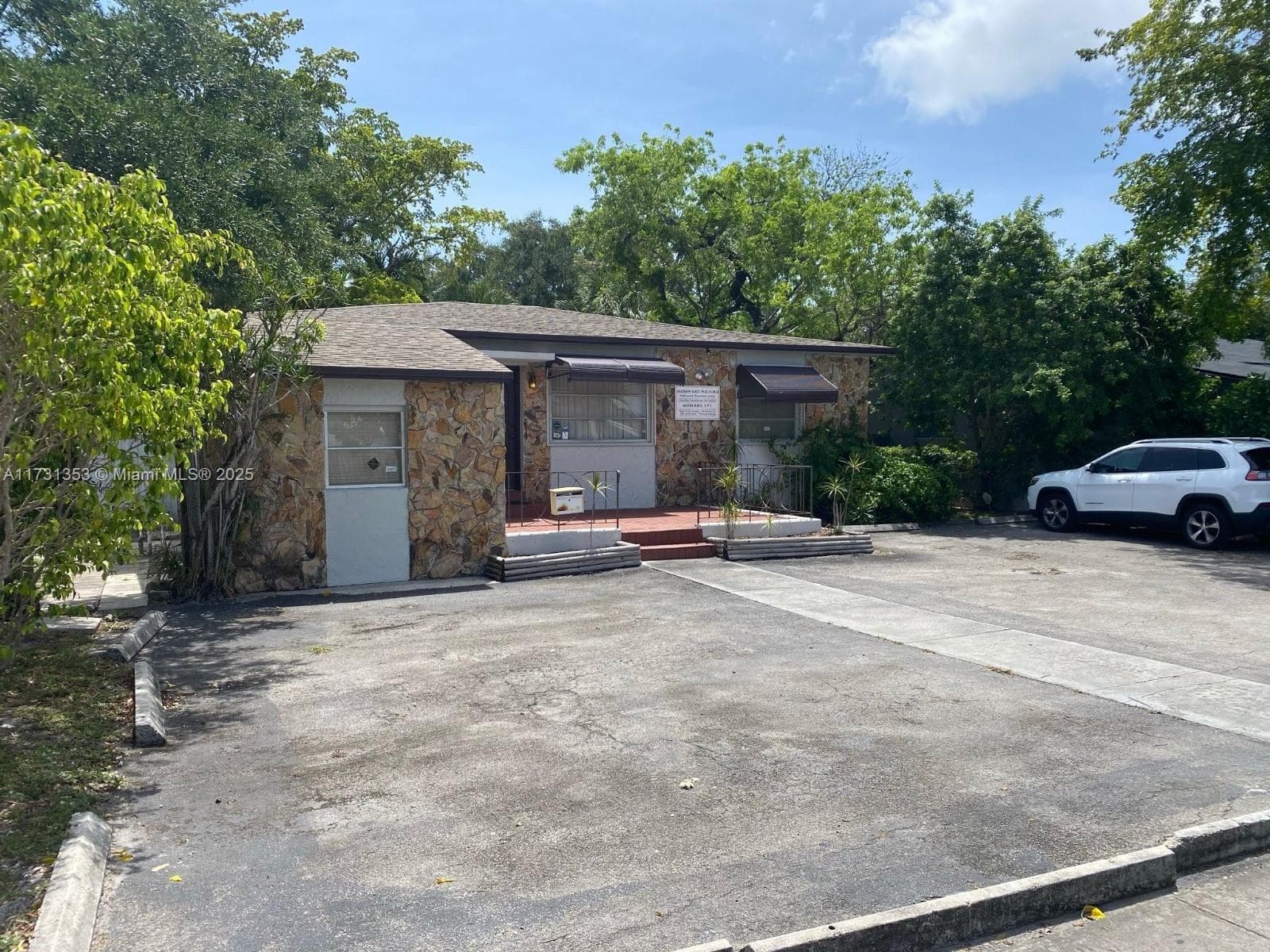 307 S 24th Ave, Hollywood, FL 33020 photo 3