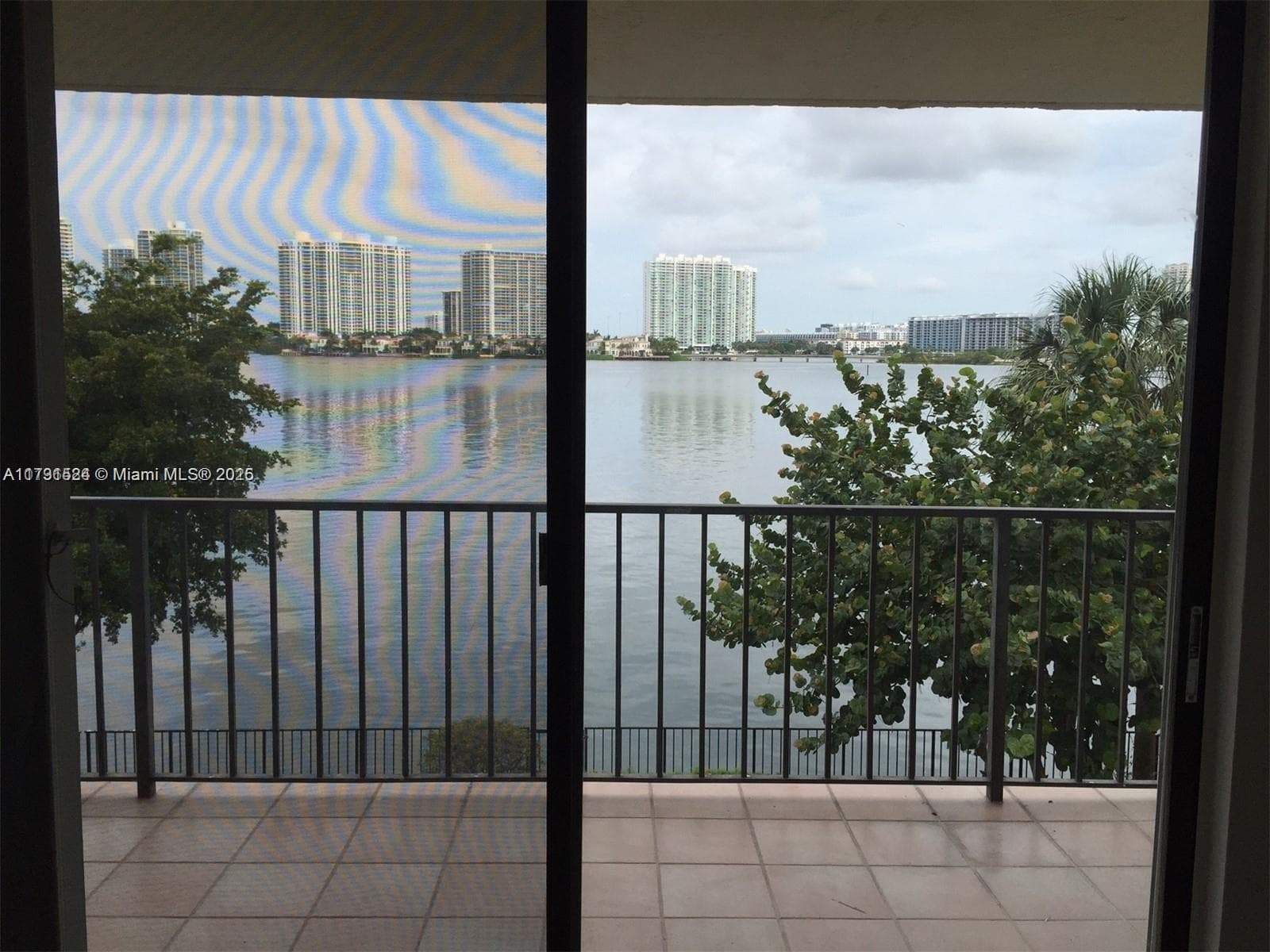 17878 N Bay Rd # 201, Sunny Isles Beach, FL 33160 photo 2