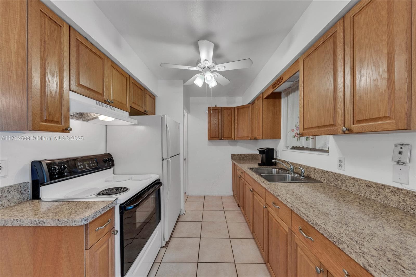 2300 Jackson St # 10, Hollywood, FL 33020 photo 4
