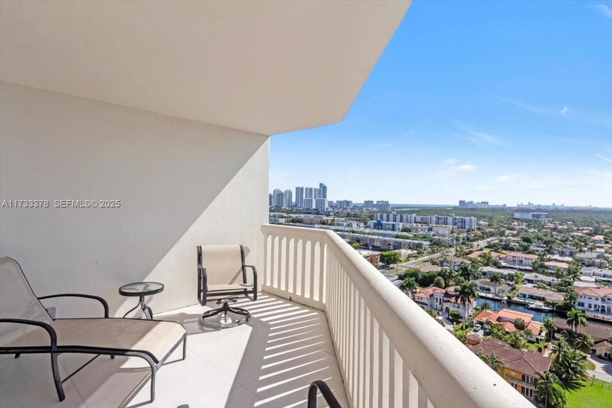 1000 Island Blvd # 2003, Aventura, FL 33160 photo 5