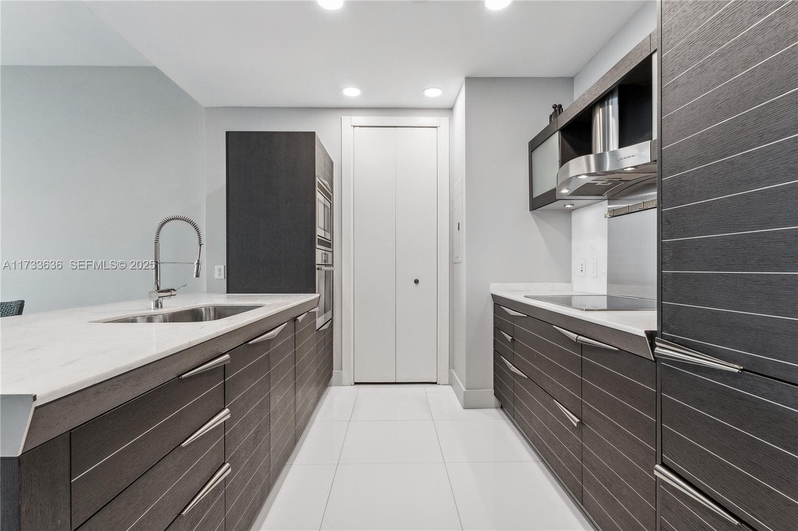 200 Biscayne Boulevard Way # 4912, Miami, FL 33131 photo 5