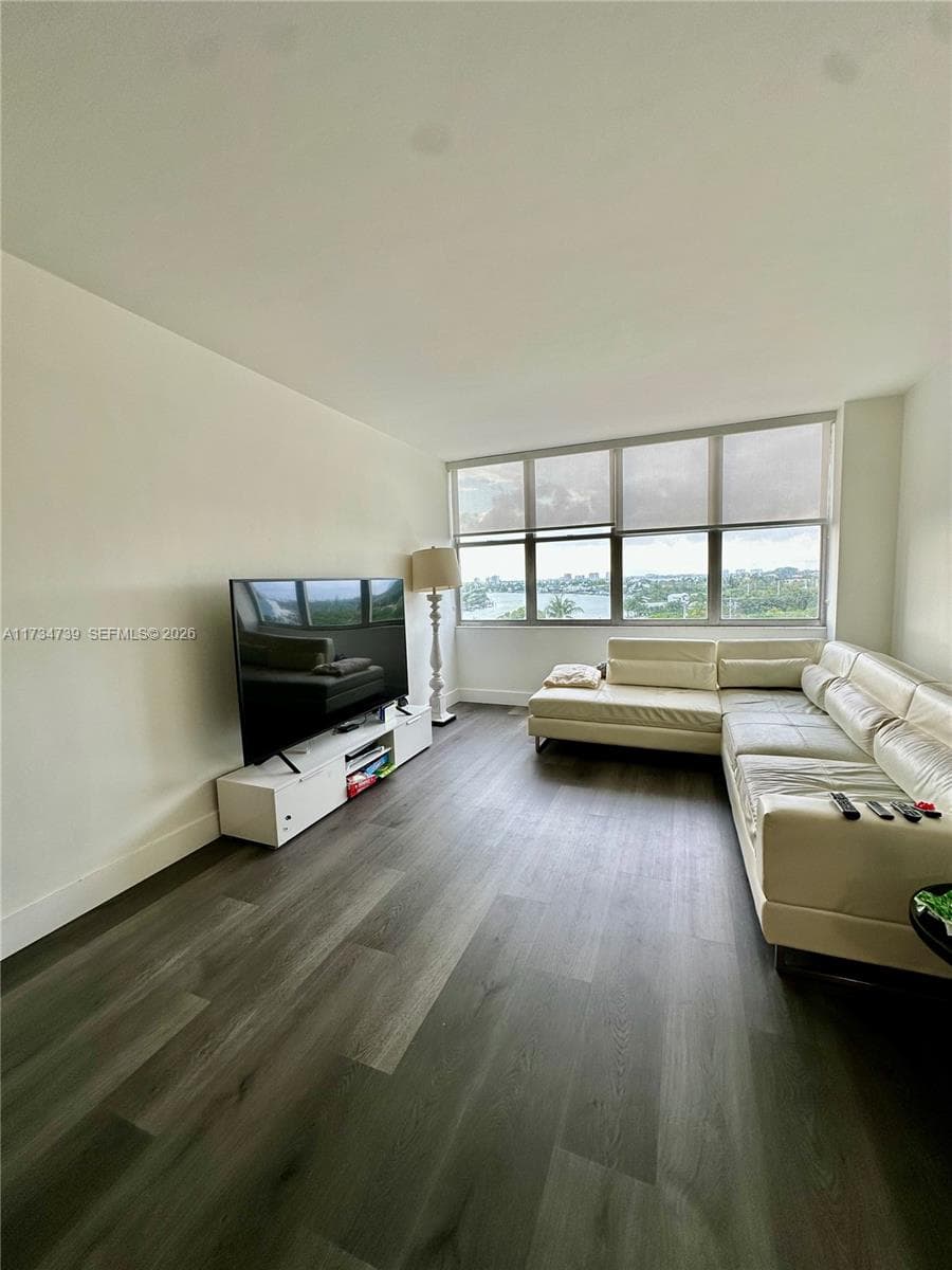 7441 Wayne Ave # 6B, Miami Beach, FL 33141 photo 2