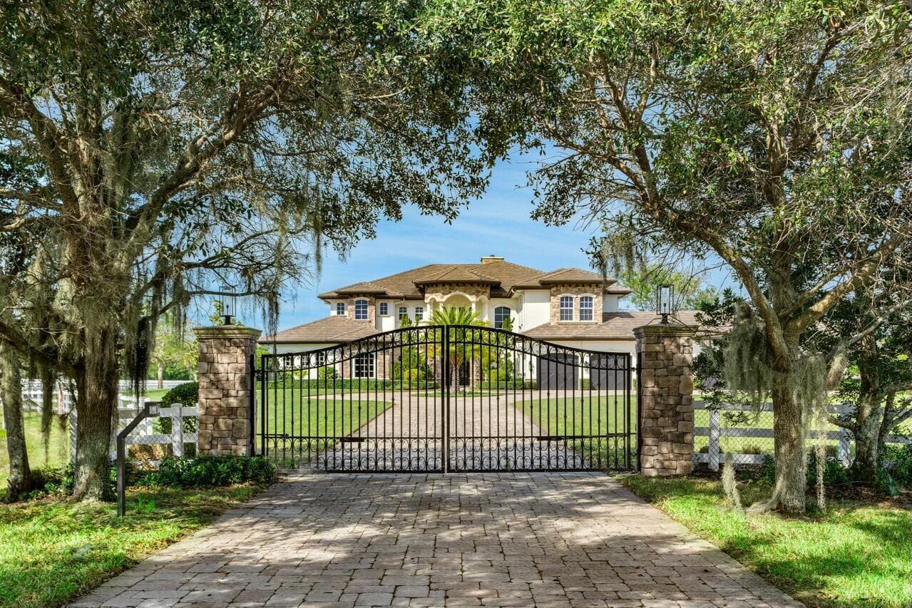 10527 El Paraiso Place, Delray Beach, FL 33446 photo 3