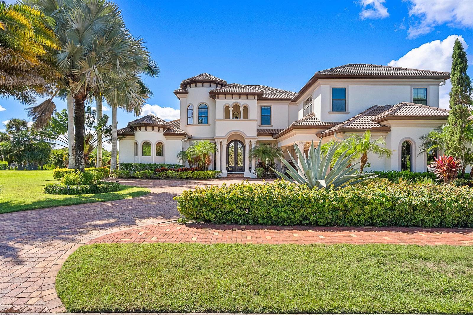 201 SE Fiore Bello, Port St. Lucie, FL 34952 photo 2