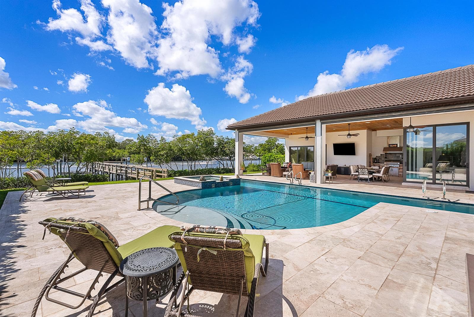 201 SE Fiore Bello, Port St. Lucie, FL 34952 photo 3
