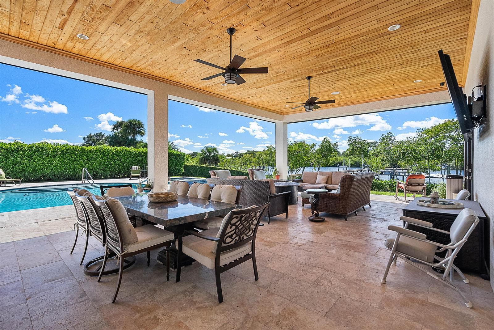 201 SE Fiore Bello, Port St. Lucie, FL 34952 photo 4