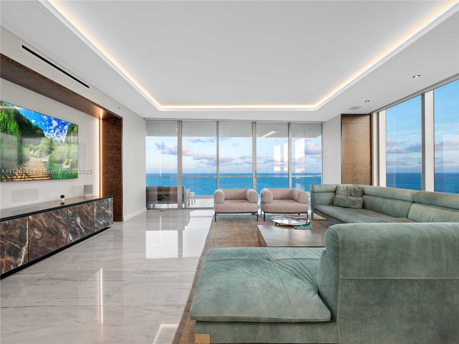 18501 Collins Ave # 2704, Sunny Isles Beach, FL 33160 photo 3