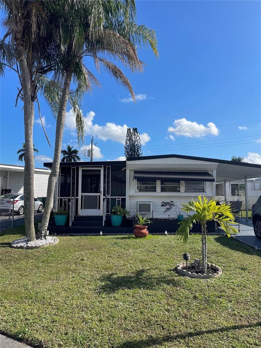 8610 SW 18th Court, Davie, FL 33324 photo 2
