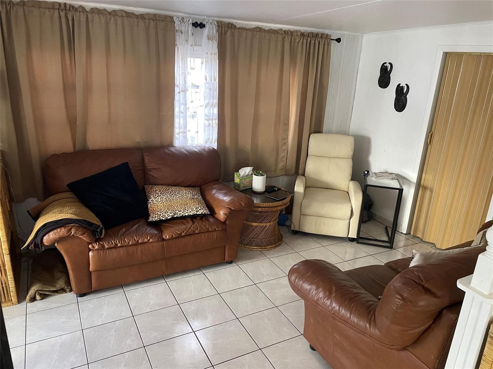8610 SW 18th Court, Davie, FL 33324 photo 4
