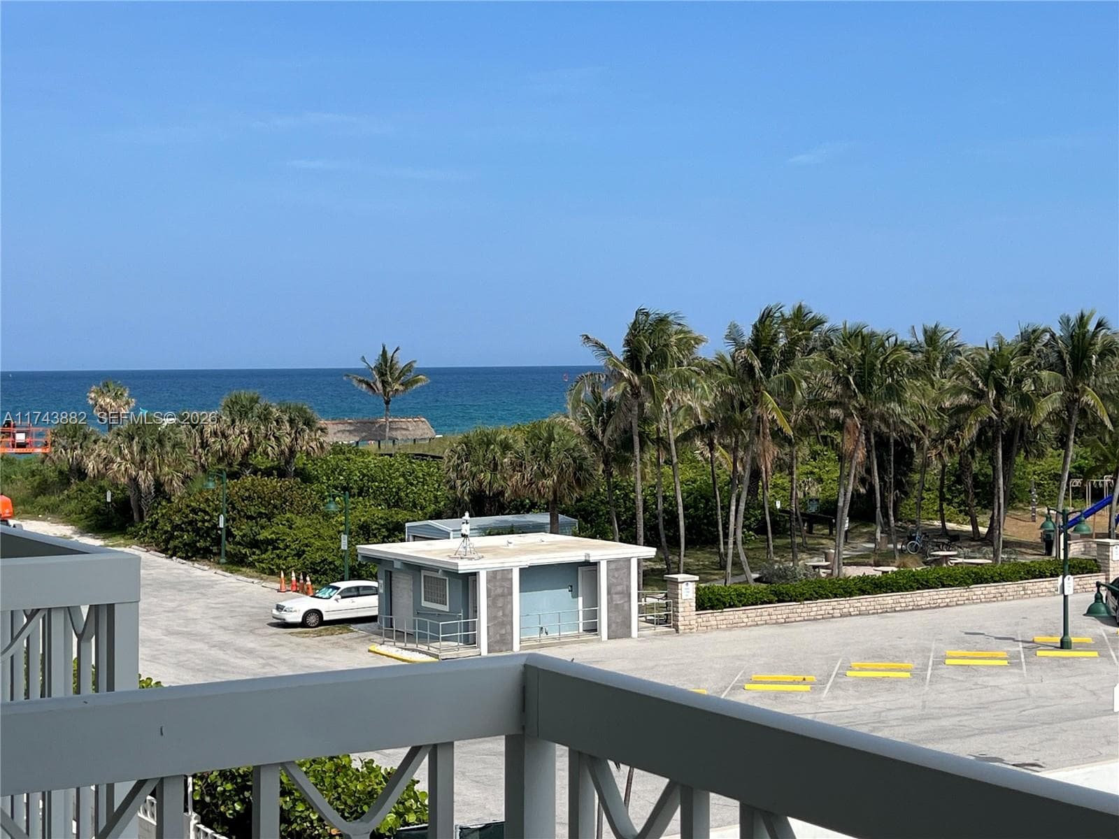 125 Ocean Ave # 402, Palm Beach Shores, FL 33404